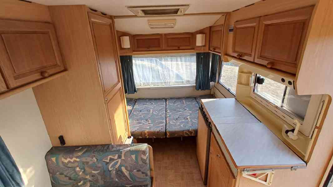 Karavan Chateau Cantara 1000 + toaleta + předstan - foto 9
