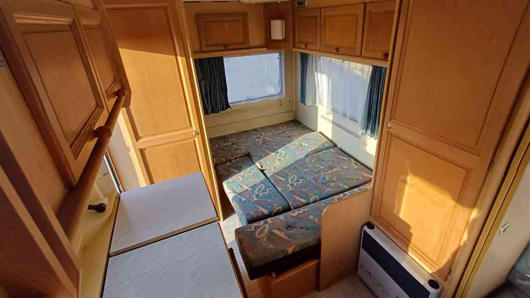 Karavan Chateau Cantara 1000 + toaleta + předstan - foto 11