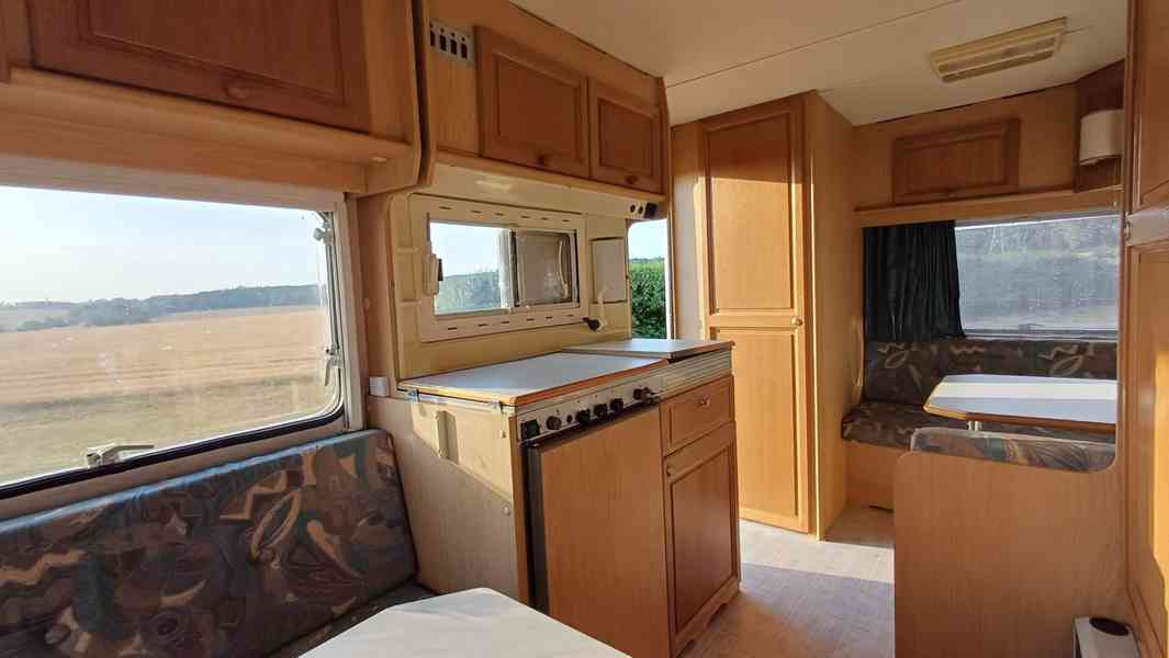 Karavan Chateau Cantara 1000 + toaleta + předstan - foto 13