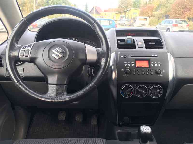 Suzuki SX4 1.9 DDiS Tažné/Výhřev/Klima - foto 16