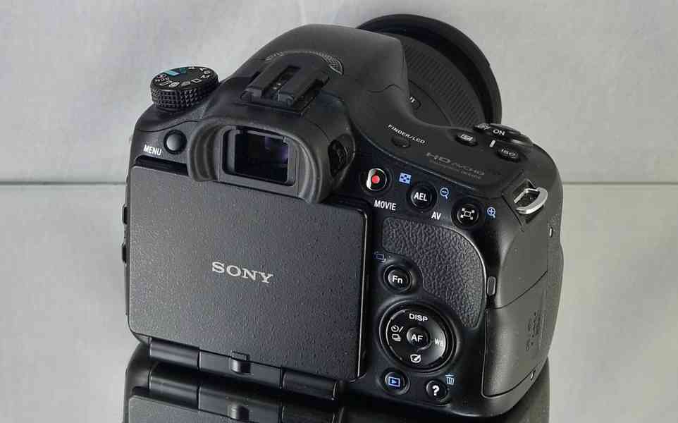 Sony SLT- A65 + 18-55mm *CMOS*Full HDV* 42000 Exp. - foto 9