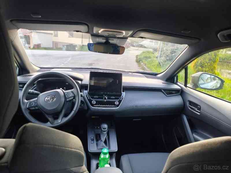 Toyota Corolla Cross 1,8   SKORO NOVÁ - foto 3