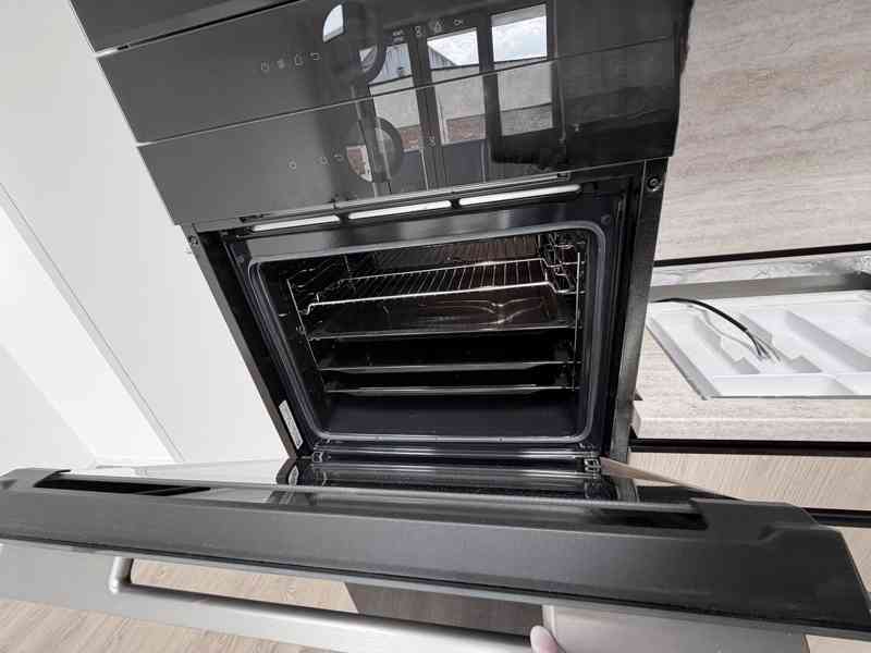 PRONÁJEM BYTU 2+KK S BALKÓNEM, PARKOVACÍM STÁNÍM A SKLEPEM - foto 12