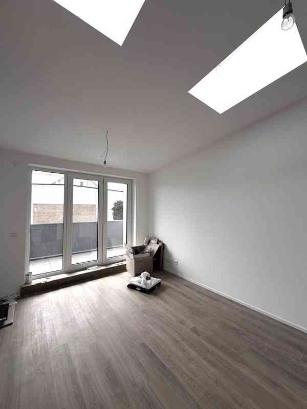 PRONÁJEM BYTU 2+KK S BALKÓNEM, PARKOVACÍM STÁNÍM A SKLEPEM - foto 4