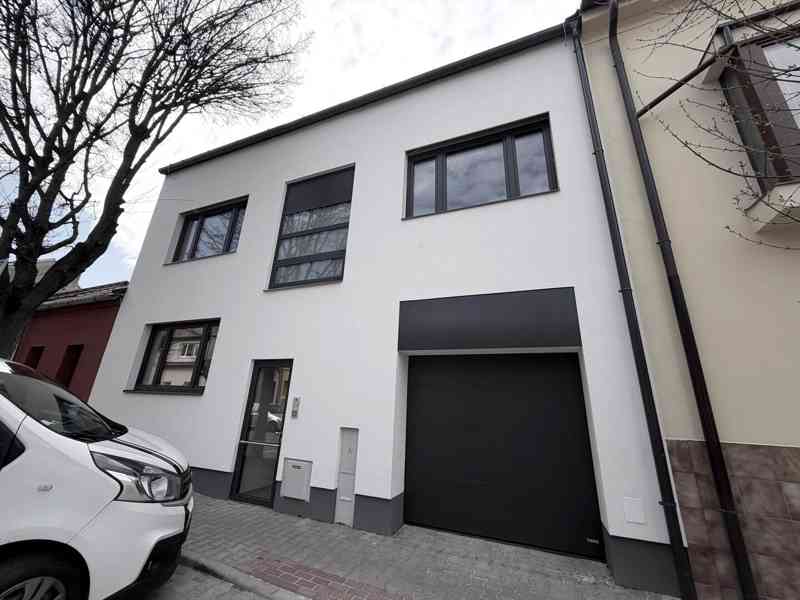 PRONÁJEM BYTU 2+KK S BALKÓNEM, PARKOVACÍM STÁNÍM A SKLEPEM - foto 29