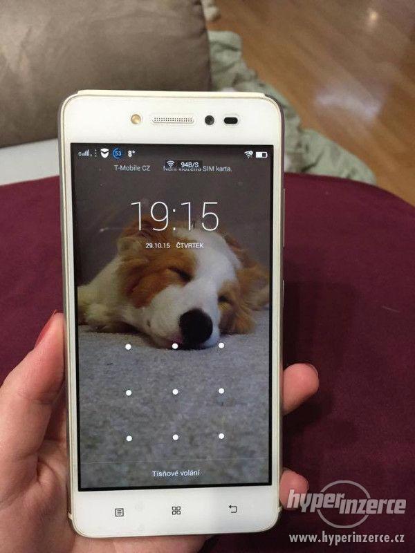 Lenovo S90, 1GB RAM, 16GB paměť, silver - foto 1