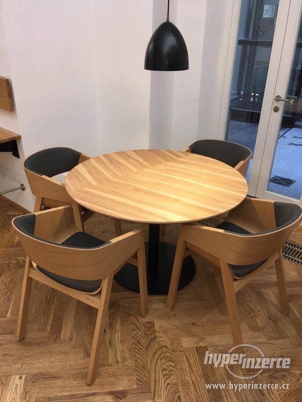dřevěný stůl kulatý 120 cm, dřev. dýha jasan, ocelová noha - foto 4