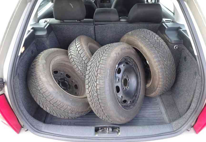 Škoda Fabia 1.4 TDI Combi r.v.2006 (59 kw) 2.Maj.ČR - foto 15