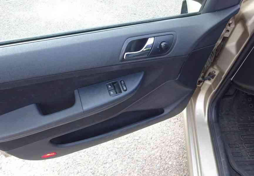 Škoda Fabia 1.4 TDI Combi r.v.2006 (59 kw) 2.Maj.ČR - foto 6