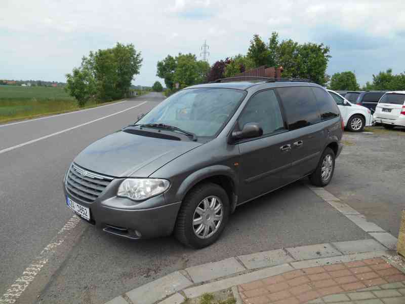 Chrysler Voyager 2,4i 16V LPG Manuál EU 2006 - foto 2