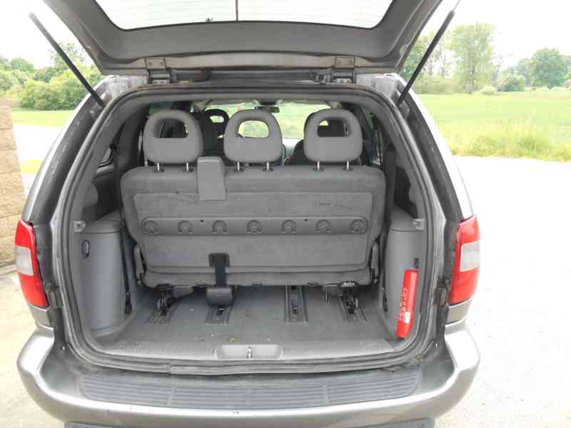 Chrysler Voyager 2,4i 16V LPG Manuál EU 2006 - foto 6