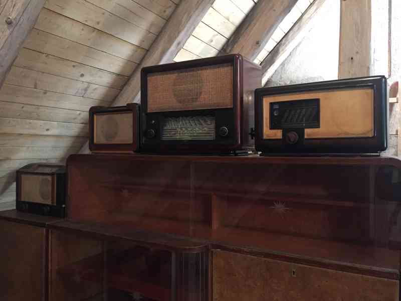 Prodej sbírky - historická rádia, gramofony, elektronky - foto 1