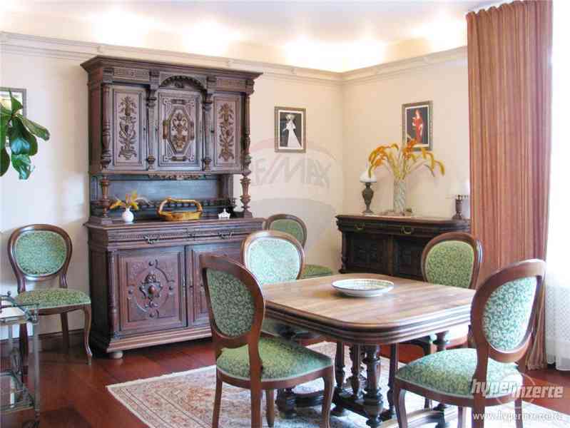 Krásný dům na kopci s výhledem na Prahu, kousek od Hřebenek - foto 2