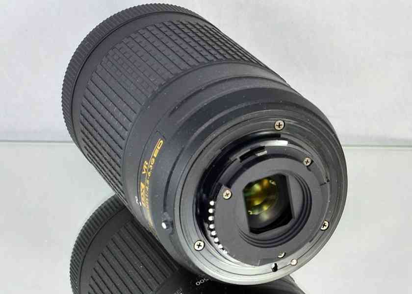 Nikon DX AF-P Nikkor 70-300mm f/4.5-6.3 G VR - foto 5