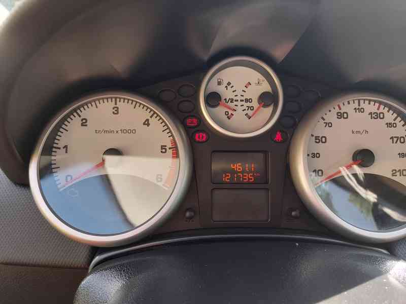 Peugeot 207 SW 1,6 HDi - foto 7