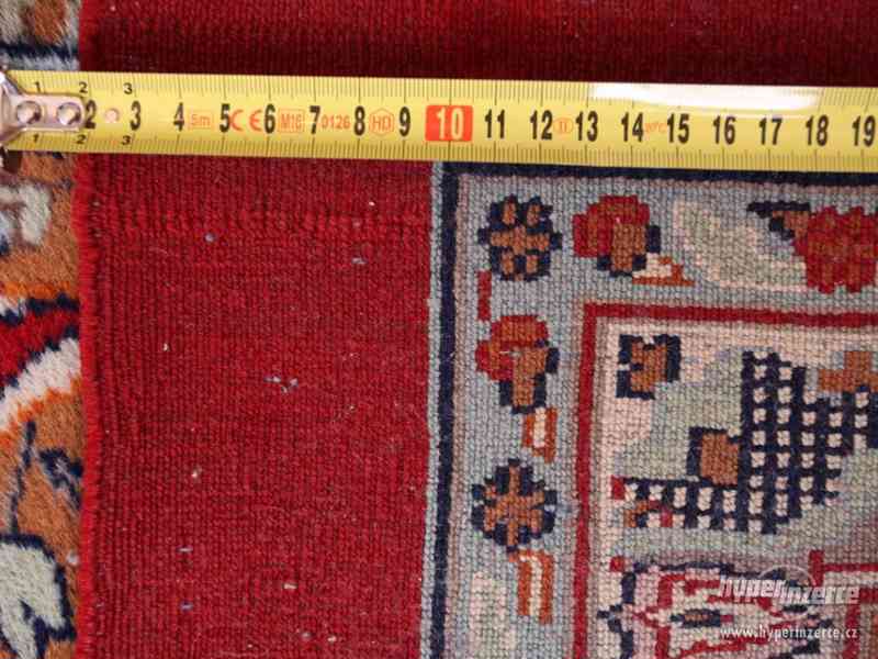 Orientální perský koberec. Ručně vázaný. 385x 285cm - foto 5