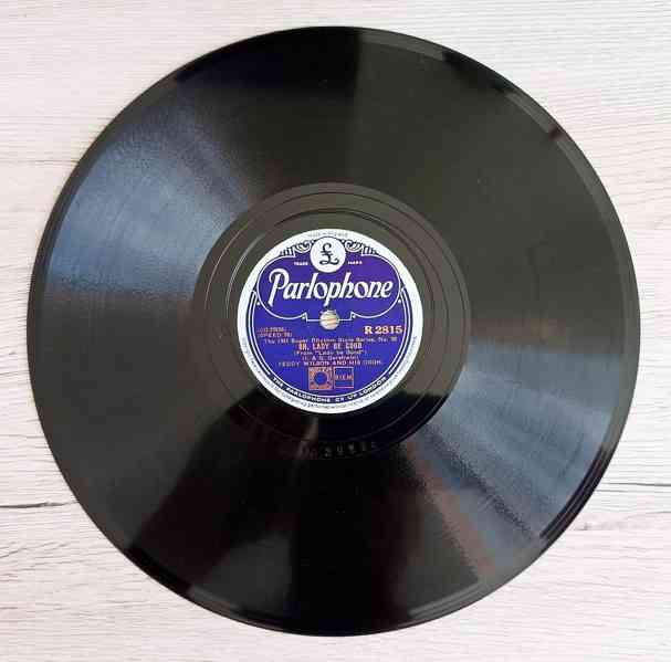 9 starožitných šelakových gramodesek americký jazz, swing   - foto 17