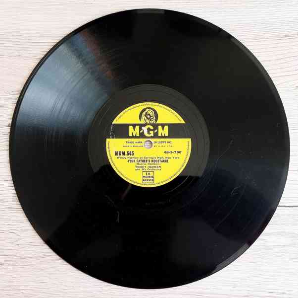 9 starožitných šelakových gramodesek americký jazz, swing   - foto 2