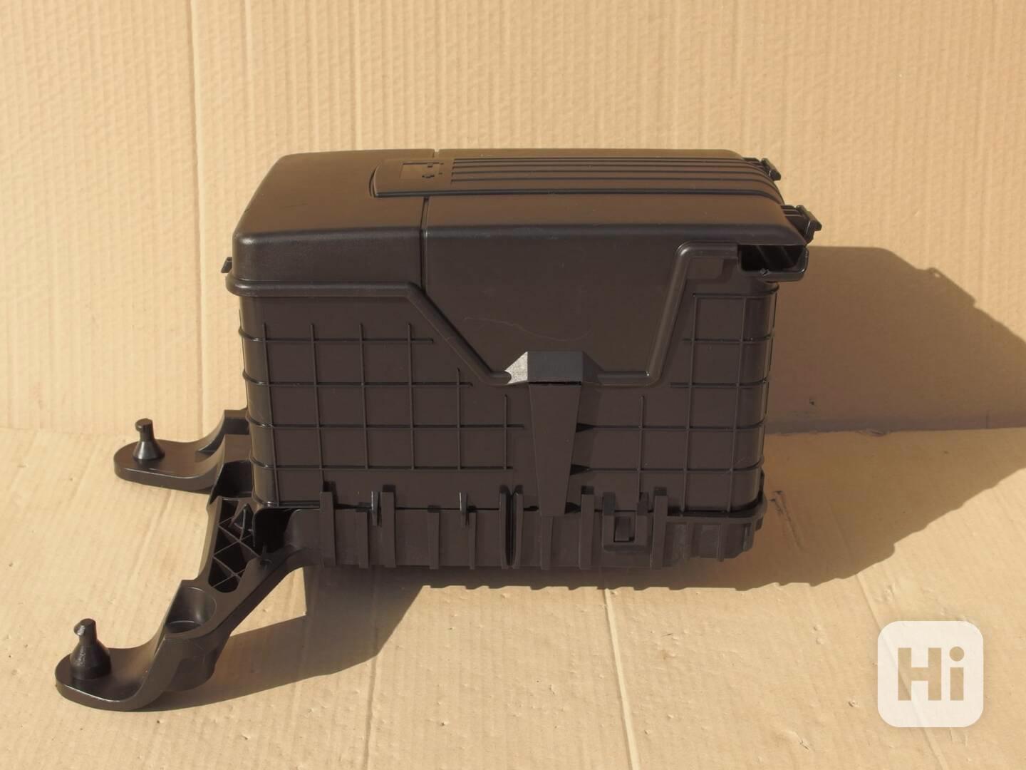 AKU box Škoda Octavia II - foto 1