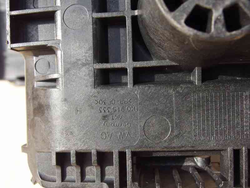 AKU box Škoda Octavia II - foto 10