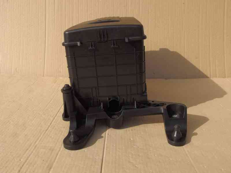 AKU box Škoda Octavia II - foto 5