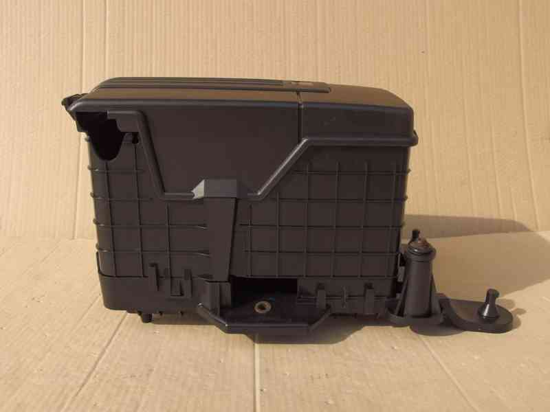 AKU box Škoda Octavia II - foto 4