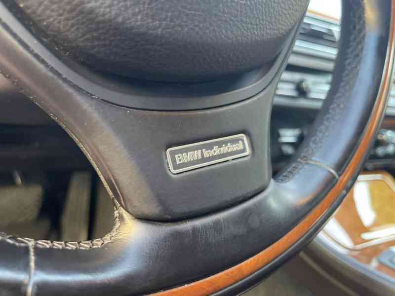 BMW 530d XDRIVE, INDIVIDUAL, 190 kW, 2012, LIMUZÍNA, 1.MAJ. - foto 7