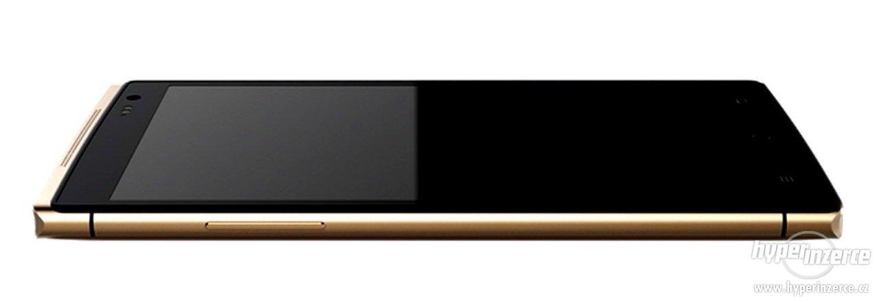 Stylový zlatý smartphone Takee 1 se 3D zobrazením - foto 3