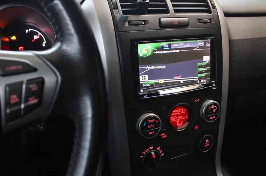 Suzuki Grand Vitara 2.4i Comfort benzín 124kw - foto 12