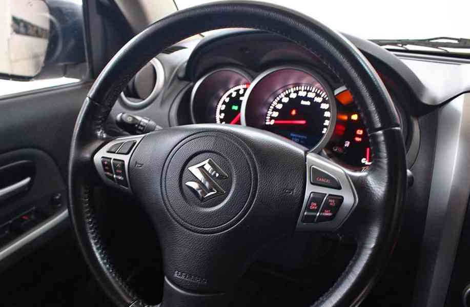 Suzuki Grand Vitara 2.4i Comfort benzín 124kw - foto 10