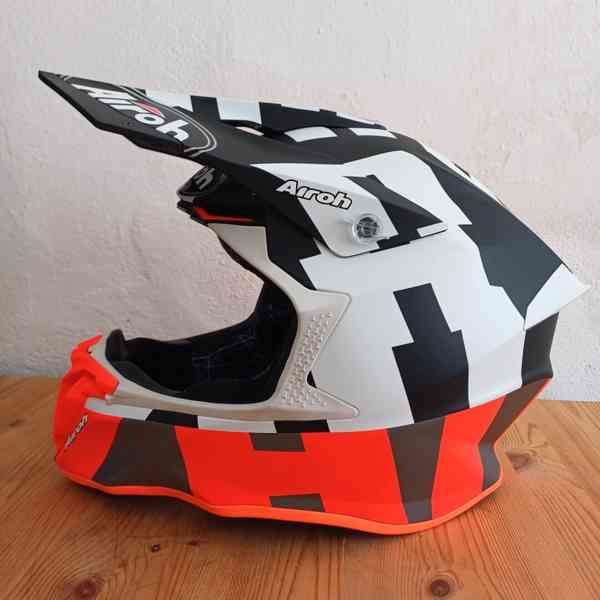 Motokrosová přilba Airoh Twist 2.0 Frame - foto 2