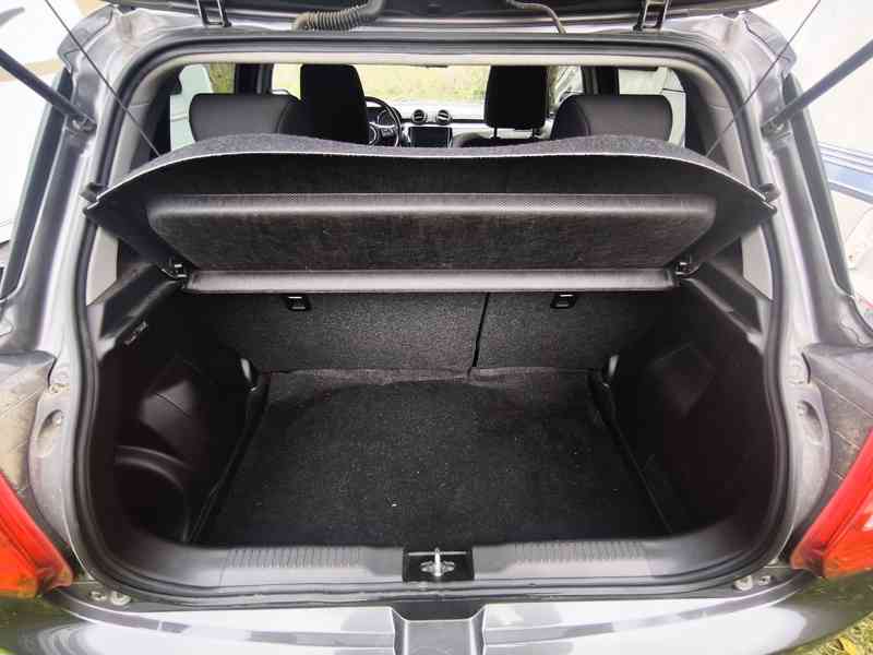 Suzuki Swift Allgrip hybrid 4x4 R.V.2020, najeto 47 960 km. - foto 13