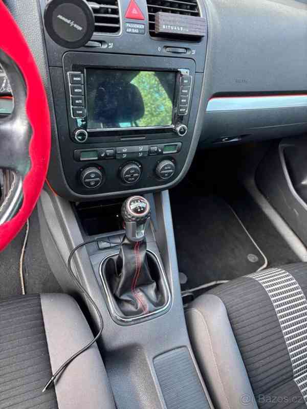 Volkswagen Golf 1,6   V United Packet - foto 12