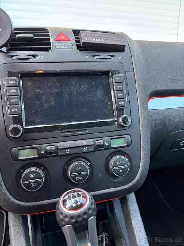 Volkswagen Golf 1,6   V United Packet - foto 13