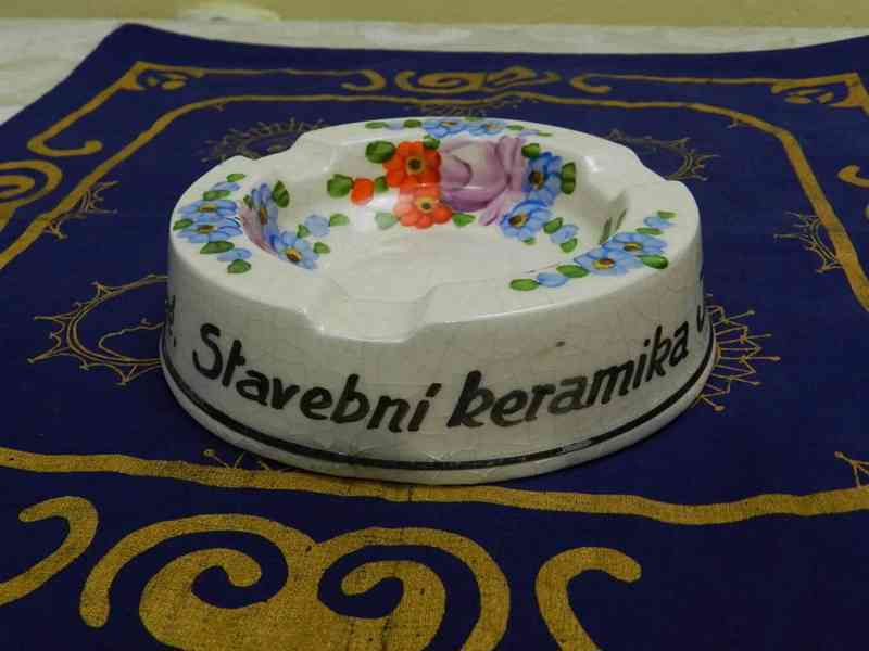 Ručně malovaný Popelník Jindřich Wimmer Hradec Králové - foto 4