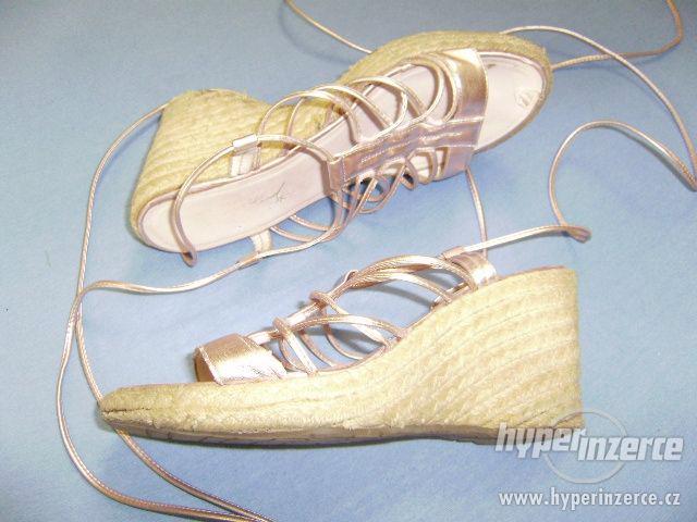 Zlato-růžové sandálky espadrilky vel. 40 - foto 1