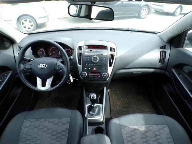 Kia Cee´d 1,6 CRDi 16V KLIMATIZACE - foto 5