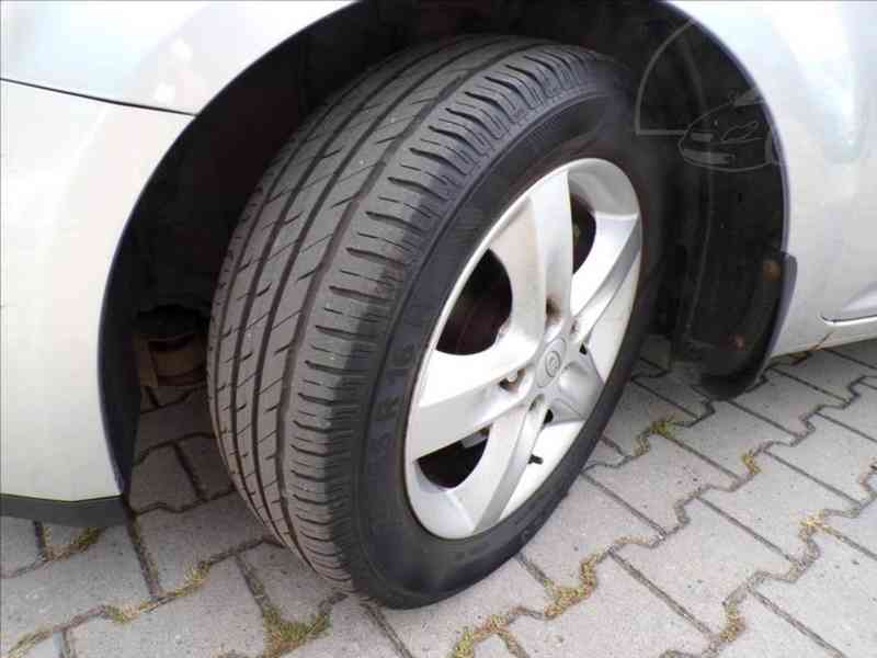 Kia Cee´d 1,6 CRDi 16V KLIMATIZACE - foto 16