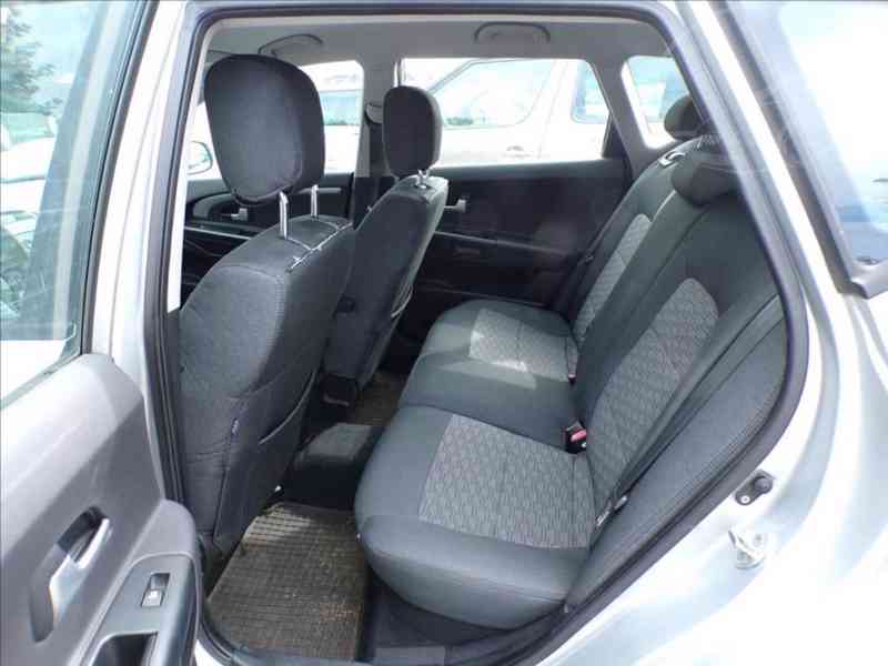 Kia Cee´d 1,6 CRDi 16V KLIMATIZACE - foto 9