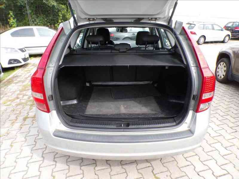 Kia Cee´d 1,6 CRDi 16V KLIMATIZACE - foto 10