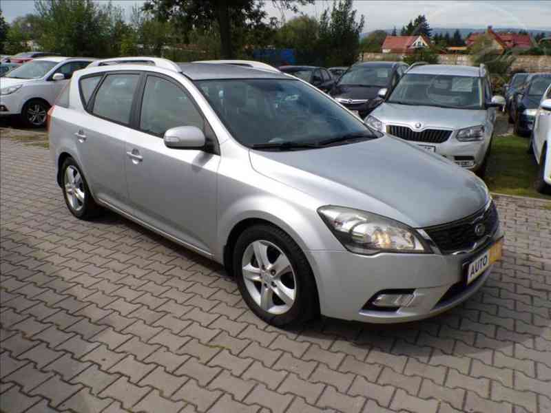 Kia Cee´d 1,6 CRDi 16V KLIMATIZACE - foto 1