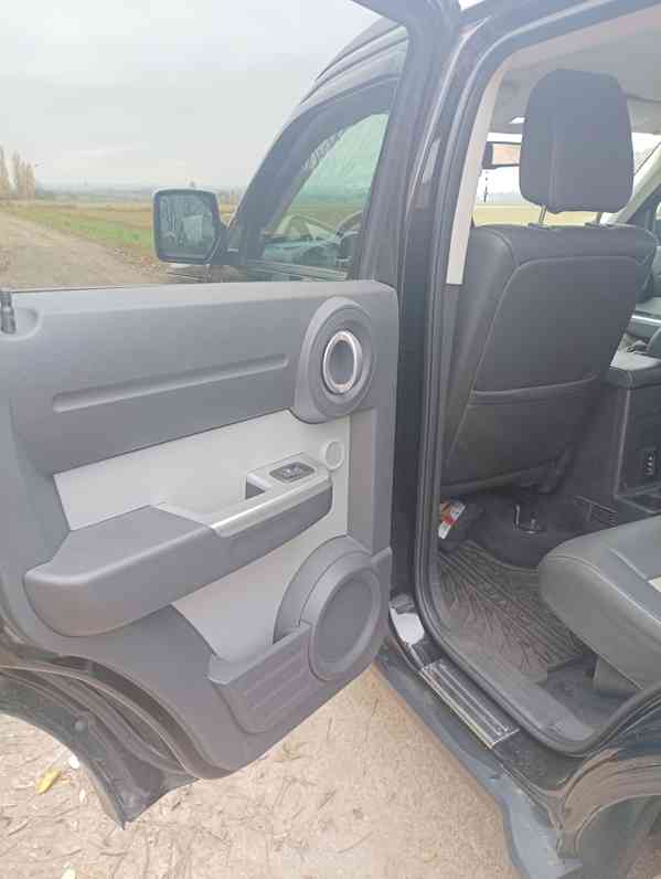 Dodge Nitro - foto 17