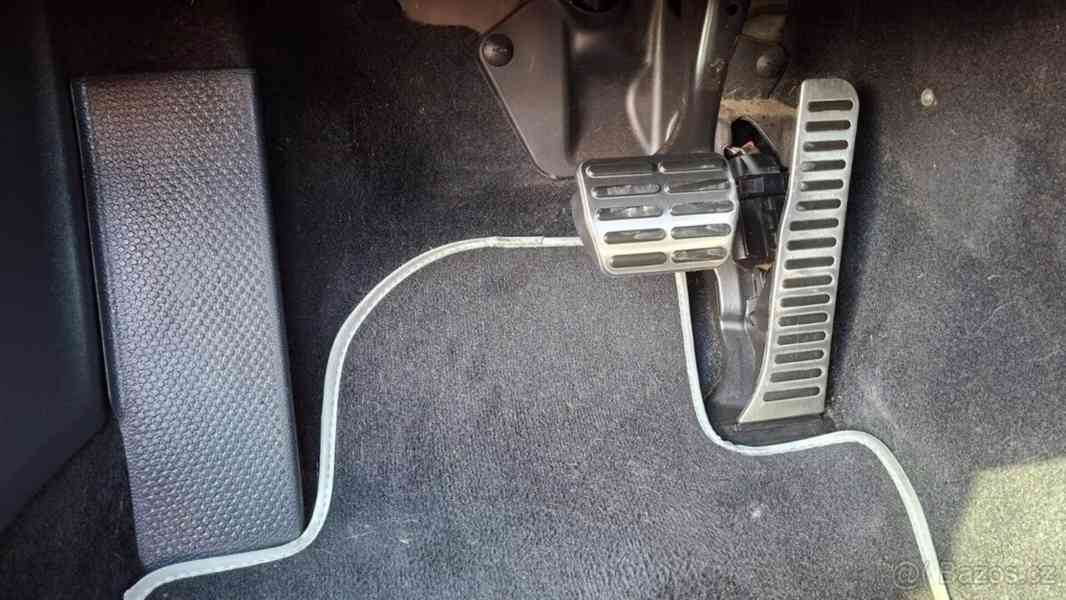 Škoda Octavia 2,0   2- WRS TSI 147kW - foto 3