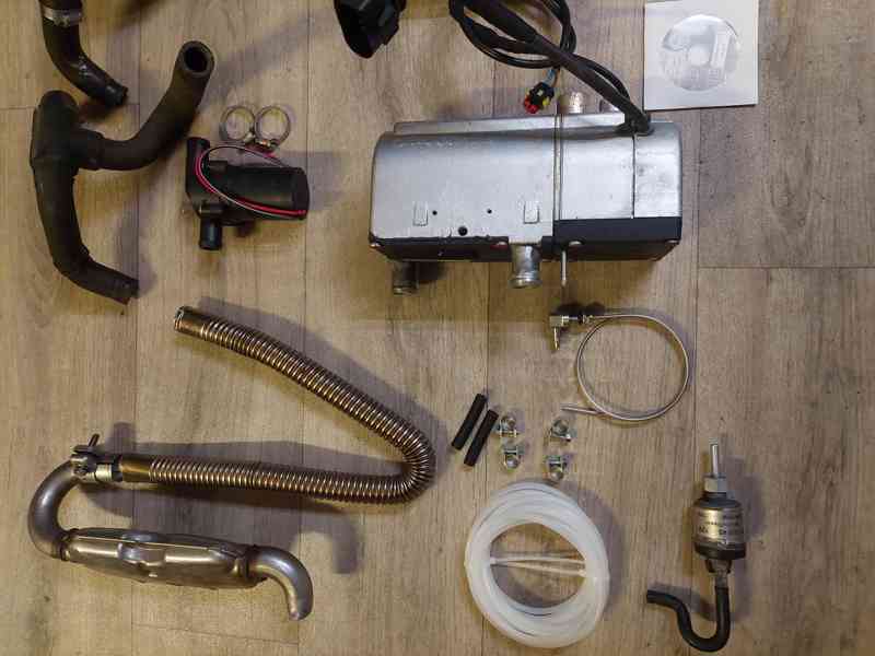 NEZÁVISLÉ TOPENÍ 5Kw(zástavbová sada s dálk. ovl.) - foto 2