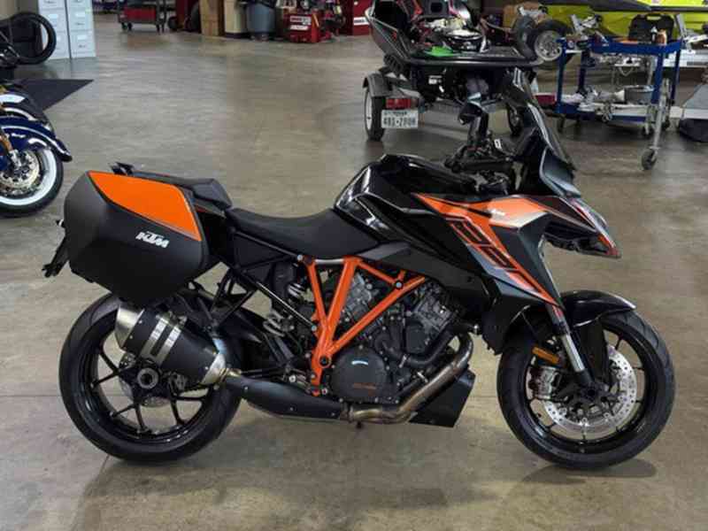 2020 KTM 1290 Super Duke GT  - foto 1