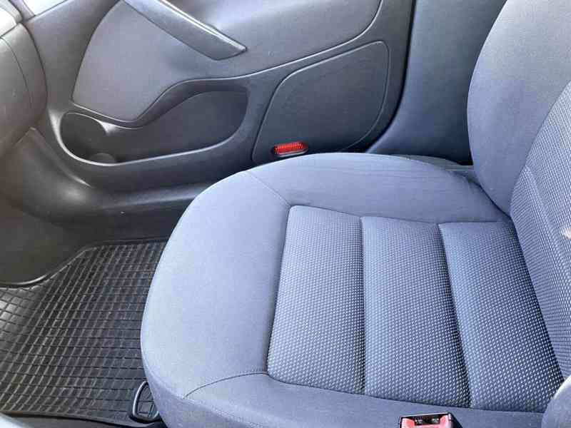 Škoda Octavia II 2005 1.6MPI benzín 75kW - foto 11