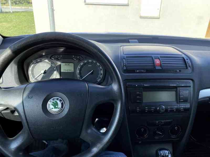 Škoda Octavia II 2005 1.6MPI benzín 75kW - foto 18