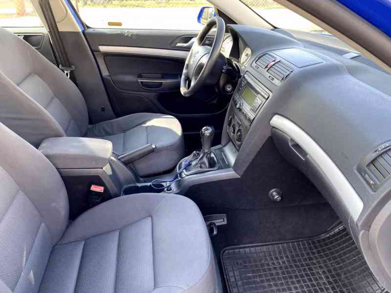Škoda Octavia II 2005 1.6MPI benzín 75kW - foto 19