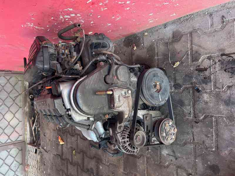 Motor 1,4 66KW Honda Civic D14Z6 kompletní motor - foto 3