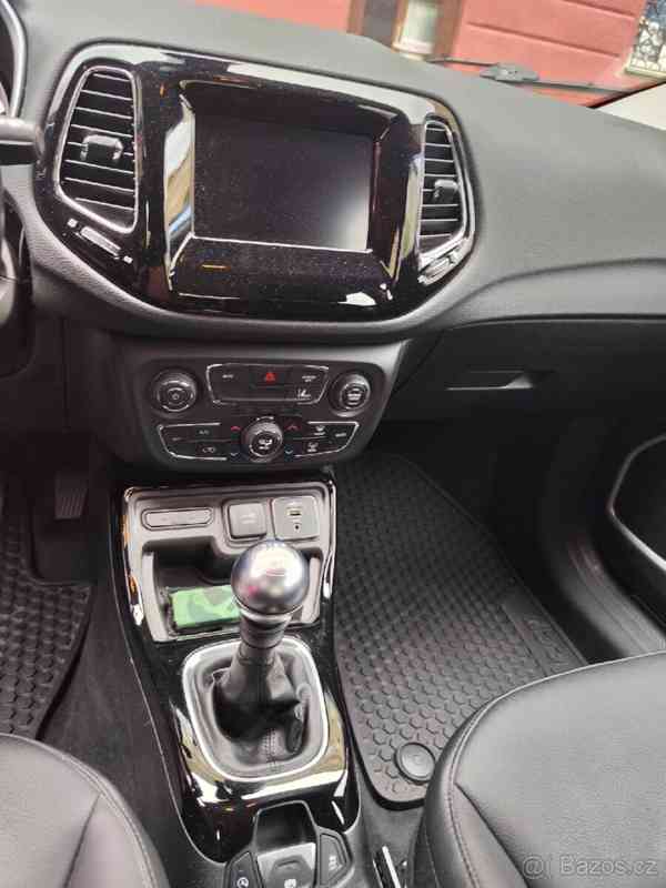 Jeep Compass 1,3 - foto 8